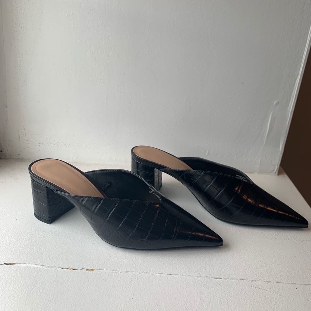 Zara Trafaluc Croc Embossed Point Toe Mule